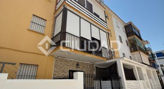 PISO ZONA REGLA- CHIPIONA