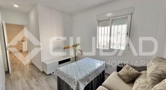 Casa adosada totalmente reformada en Zona Bulevar