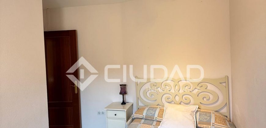 PISO ZONA REGLA- CHIPIONA