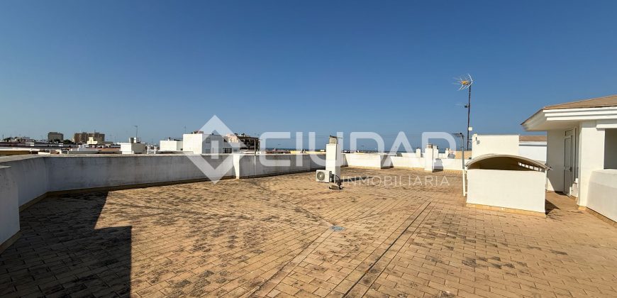 PISO ZONA REGLA- CHIPIONA