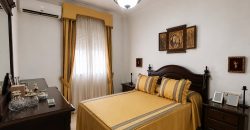 PISO BAJO DE 3 HABITACIONES