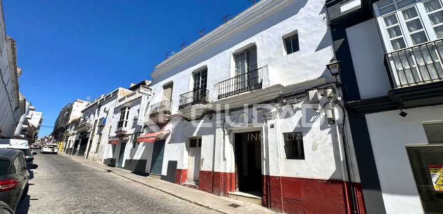 Casa a reformar en Barrio Alto- Casco Antiguo