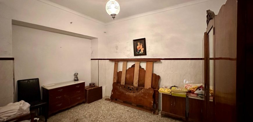 CASA CÉNTRICA EN PLANTA BAJA