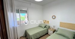 Piso junto a la playa, Las Piletas
