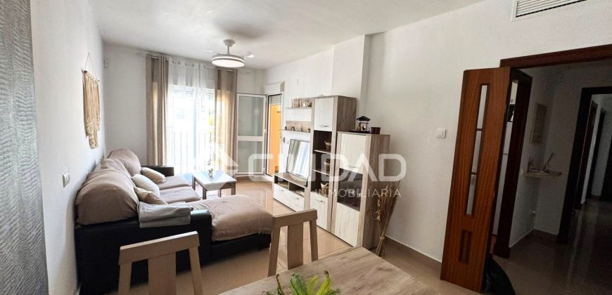 Piso junto a la playa, Las Piletas