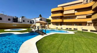 Piso junto a la playa, Las Piletas