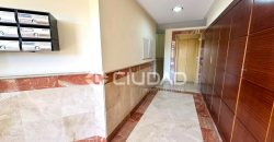 Piso junto a la playa, Las Piletas