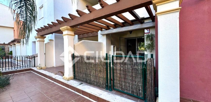 Piso con amplio patio en Martín Miguel