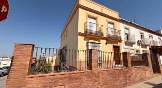 Magnifica Casa En Zona La Victoria! Calle Miguel Hernández. Morón!