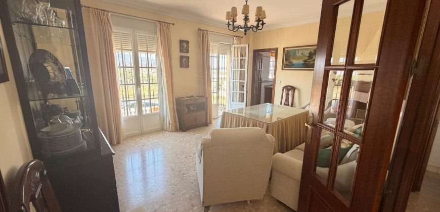 Magnifica Casa En Zona La Victoria! Calle Miguel Hernández. Morón!