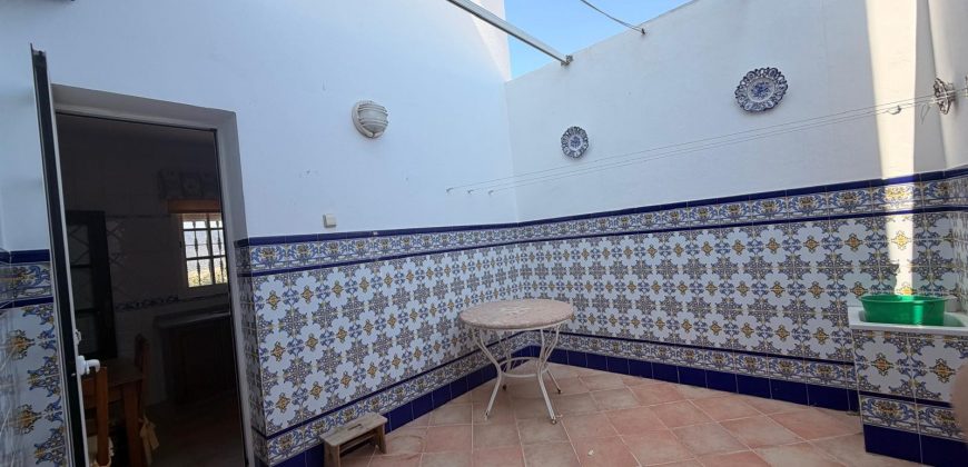 Magnifica Casa En Zona La Victoria! Calle Miguel Hernández. Morón!