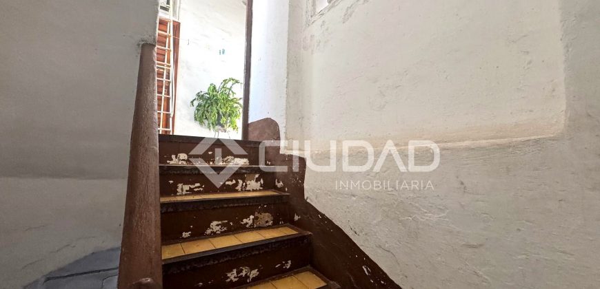 Casa a reformar en Barrio Alto- Casco Antiguo