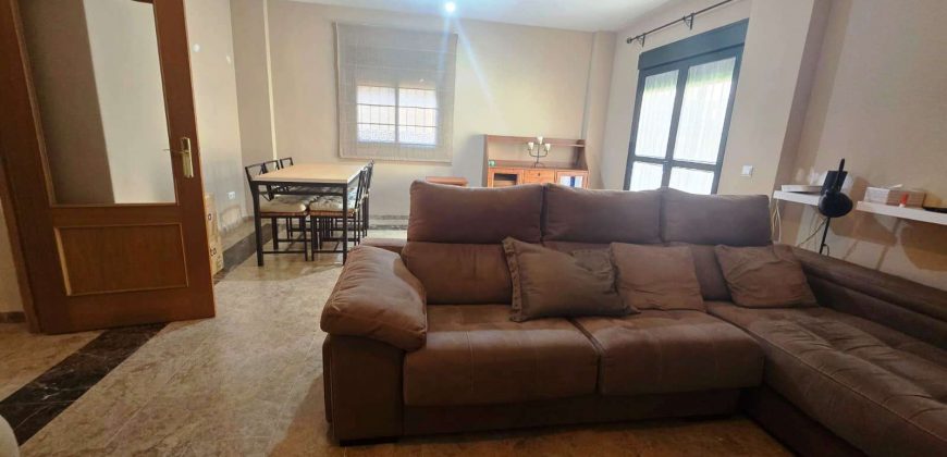 Chalet pareado – Bormujos