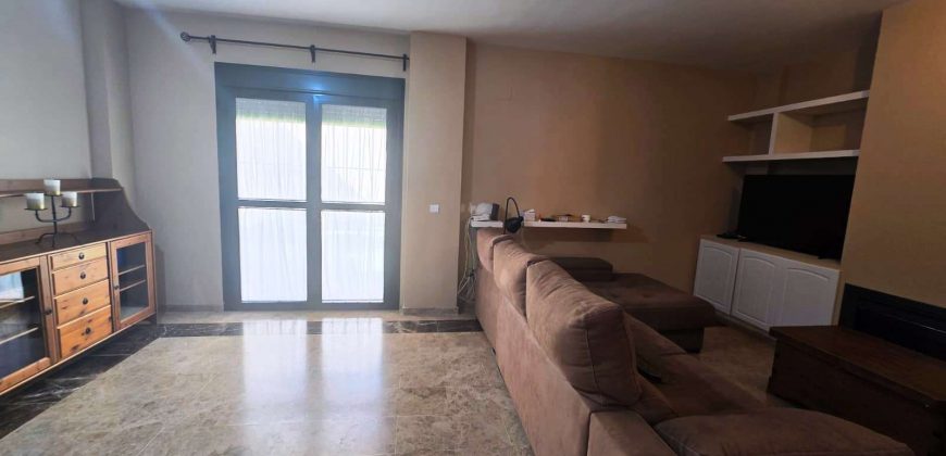 Chalet pareado – Bormujos