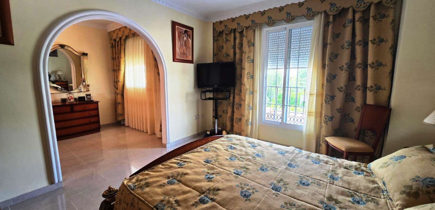 Chalet independiente – Bormujos