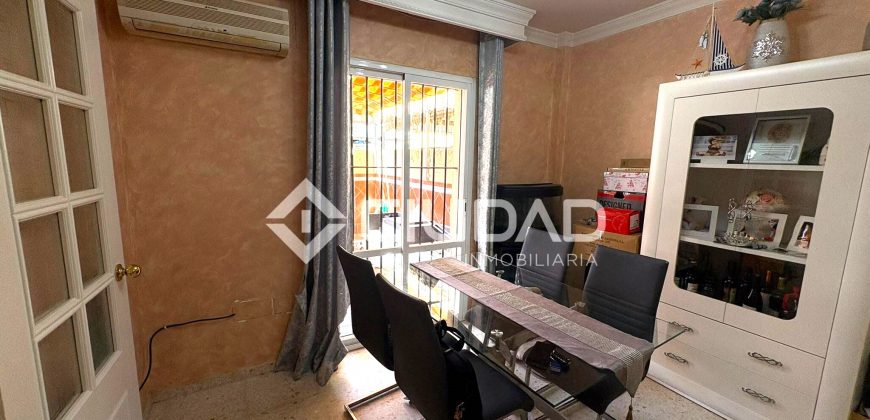 Adosado con patio en Pino Alto