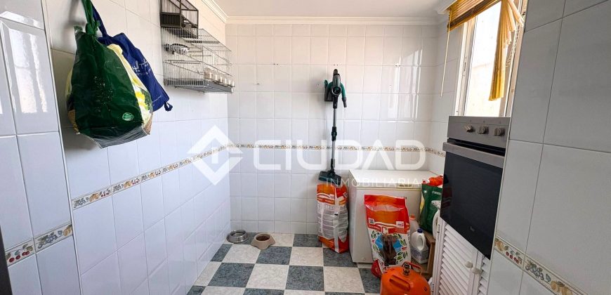 Adosado con patio en Pino Alto