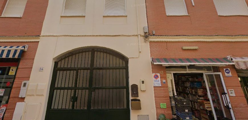 PISO BAJO DE 3 HABITACIONES