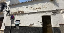 CASA PARA DERRIBO EN BARRIO SAN MIGUEL