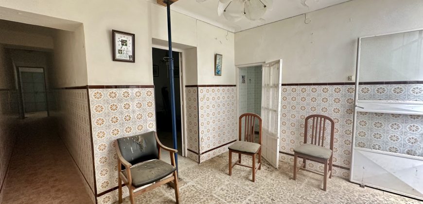 CASA PARA REFORMA EN CALLE QUEMÁ