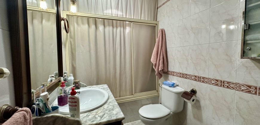 PISO BAJO DE 3 HABITACIONES