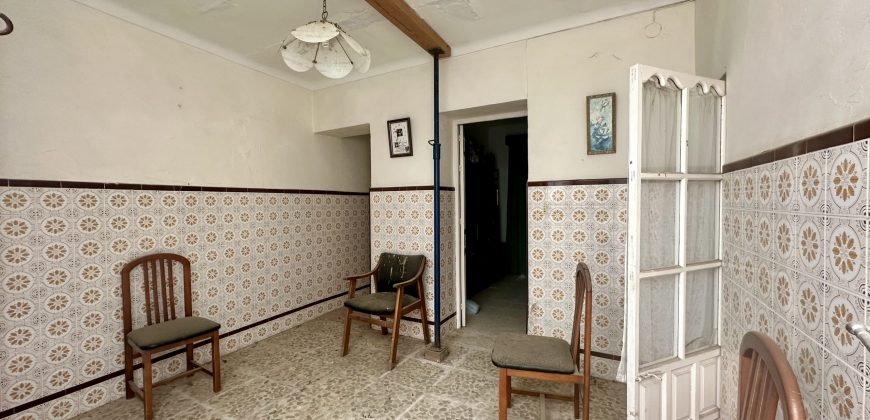 CASA PARA REFORMA EN CALLE QUEMÁ