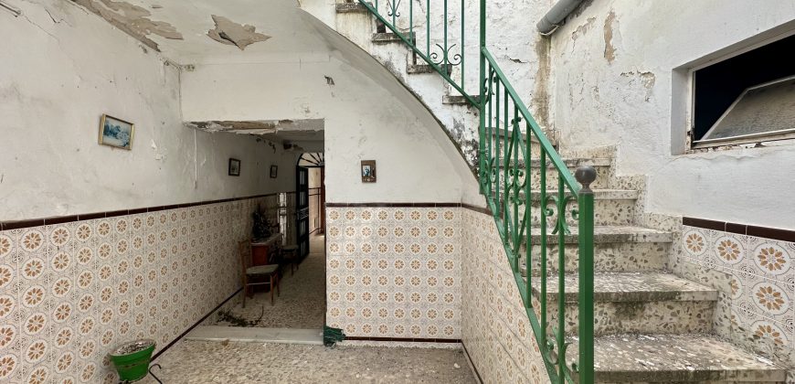 CASA PARA REFORMA EN CALLE QUEMÁ