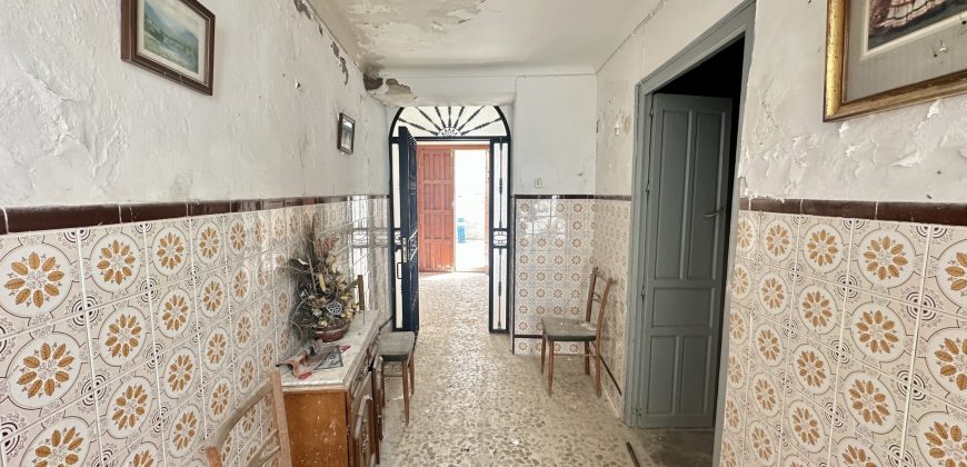 CASA PARA REFORMA EN CALLE QUEMÁ