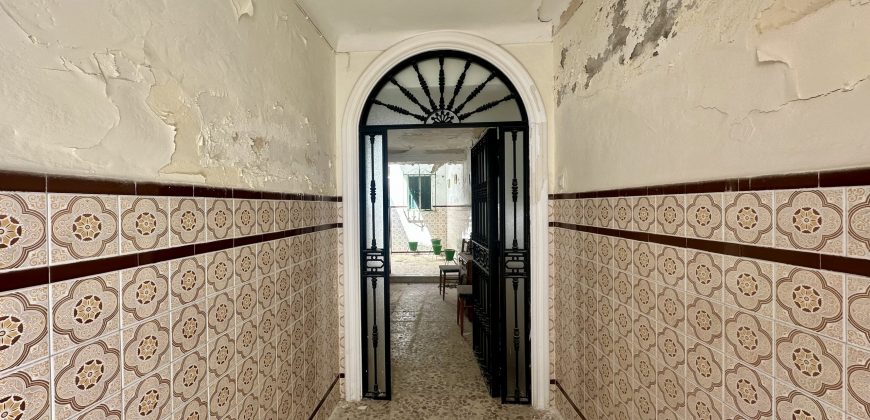 CASA PARA REFORMA EN CALLE QUEMÁ