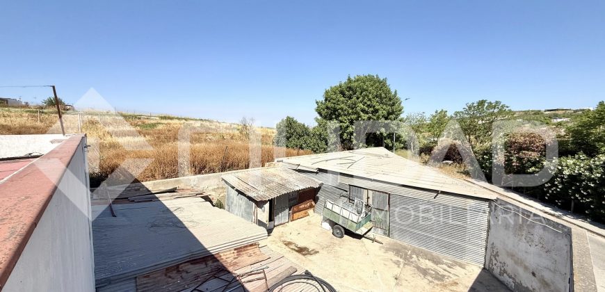 En venta Nave en esquina con terreno urbano en El Berral – Trebujena