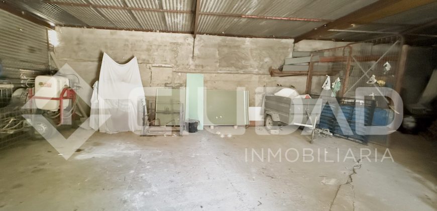 En venta Nave en esquina con terreno urbano en El Berral – Trebujena