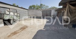 En venta Nave en esquina con terreno urbano en El Berral – Trebujena