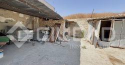 En venta Nave en esquina con terreno urbano en El Berral – Trebujena