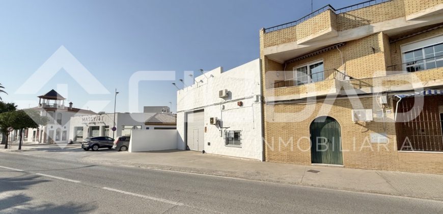 Nave industrial en venta – Avda. Tomasetti, Lebrija
