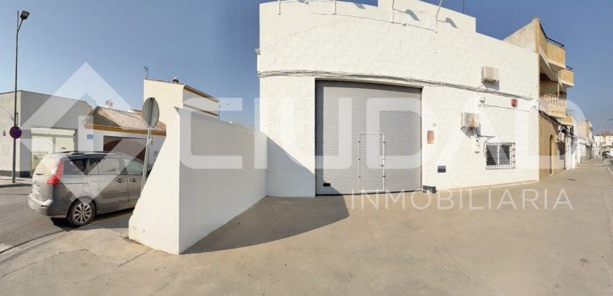 Nave industrial en venta – Avda. Tomasetti, Lebrija