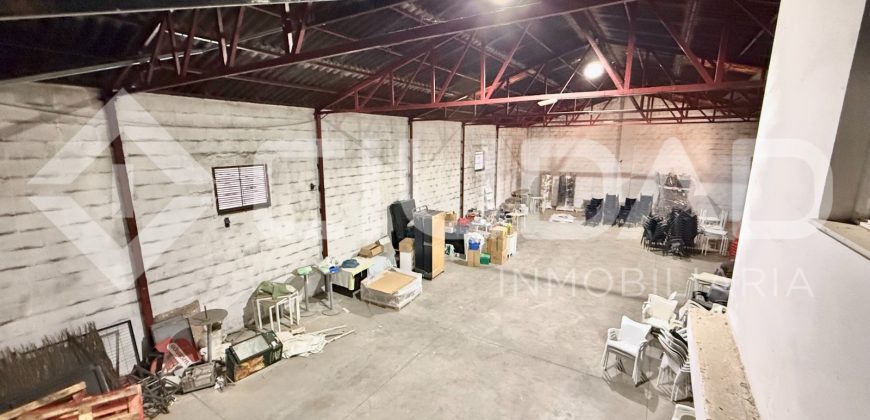 Nave industrial en venta – Avda. Tomasetti, Lebrija