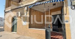 Vivienda con local comercial – Avda. Tomasetti, Lebrija