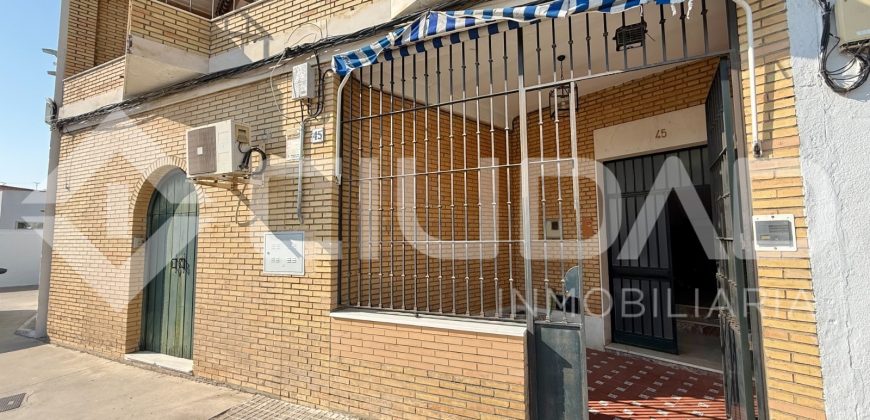 Vivienda con local comercial – Avda. Tomasetti, Lebrija