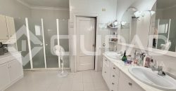 Vivienda con local comercial – Avda. Tomasetti, Lebrija