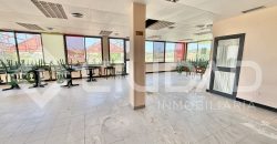 Estación de servicio en pleno funcionamiento, ubicada en zona N-IV