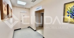 Estación de servicio en pleno funcionamiento, ubicada en zona N-IV