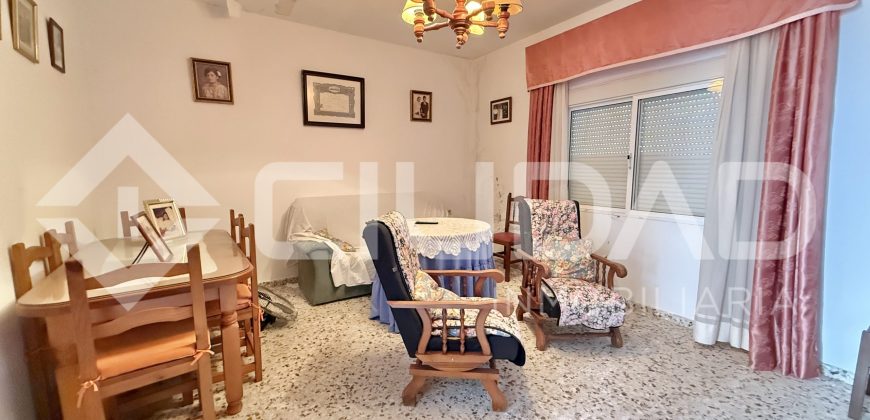 En venta casa en planta baja en La Corredera (Lebrija)