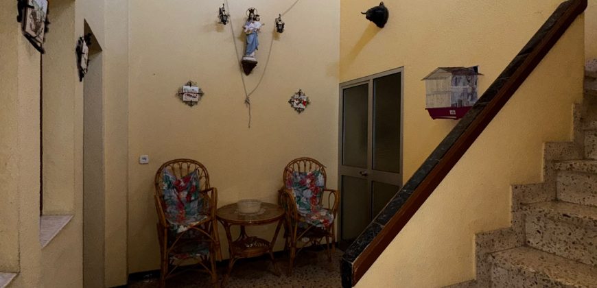 OPORTUNIDAD DE INVERSION AMPLIO LOCAL CON VIVIENDA EN PLANTA ALTA