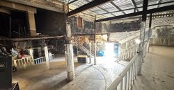 OPORTUNIDAD DE INVERSION AMPLIO LOCAL CON VIVIENDA EN PLANTA ALTA