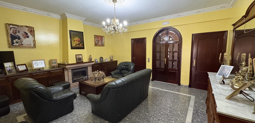 CASA EN CALLE MOLINETA, MAIRENA DEL ALCOR