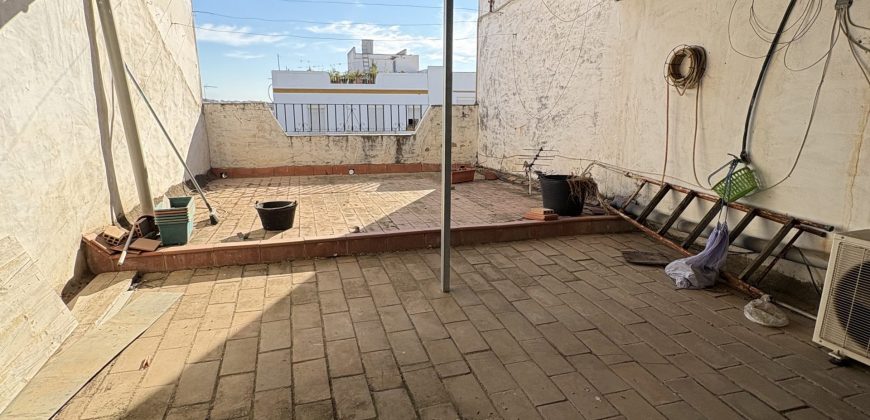 CASA ADOSADA EN AVDA. BLAS INFANTE, EL VISO DEL ALCOR