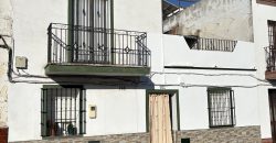 CASA ADOSADA EN AVDA. BLAS INFANTE, EL VISO DEL ALCOR