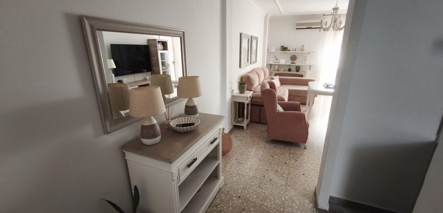 Amplio y Luminoso Piso de 3 Habitaciones en Zona Puerta Sevilla! Morón de la Frontera !