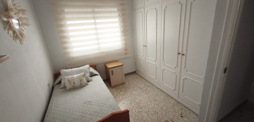 Amplio y Luminoso Piso de 3 Habitaciones en Zona Puerta Sevilla! Morón de la Frontera !