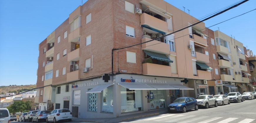 Amplio y Luminoso Piso de 3 Habitaciones en Zona Puerta Sevilla! Morón de la Frontera !